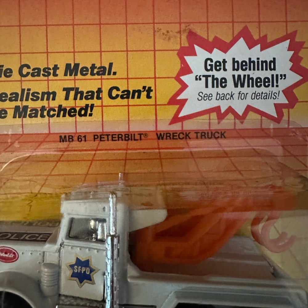Matchbox die cast metal Peterbuilt Wreck Truck vintage new in box - Picture 2 of 3